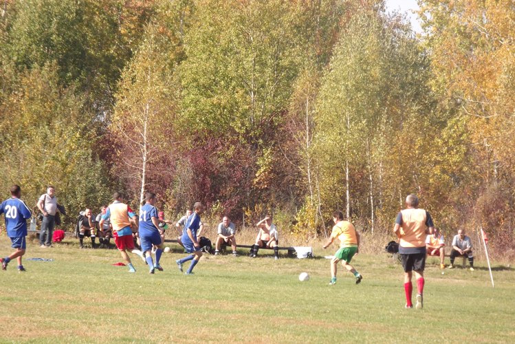 Команди ветеранів спорту трьох волинських міст продемонстрували захоплюючий футбол
