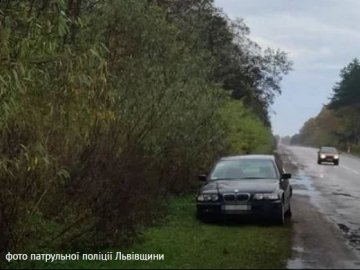 На трасі Ковель–Жовква спіймали п’яного водія, який раніше намагався з’їсти посвідчення