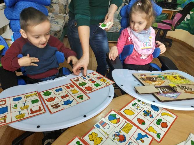 Спеціалізовані стільці отримав Центр комплексної реабілітації дітей з інвалідністю м. Ковеля