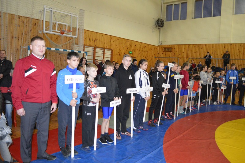 23 команди з України та Білорусі взяли участь у турнірі з вільної боротьби пам’яті заслуженого тренера Петра Стуса