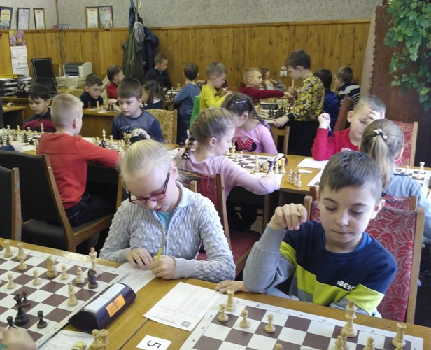 За звання чемпіона Ковеля змагалися юні шахісти