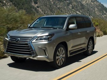 У Ковелі підприємцю спалили Lexus