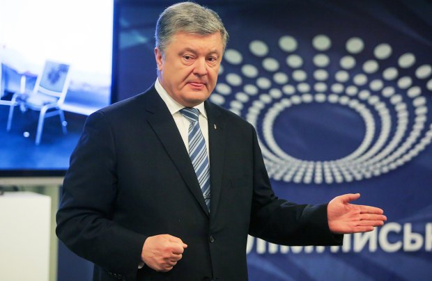 Головне за день середи 31 липня: довгоочікувана втеча Порошенка, 23 сантиметри Зеленського і новий голова Черкас